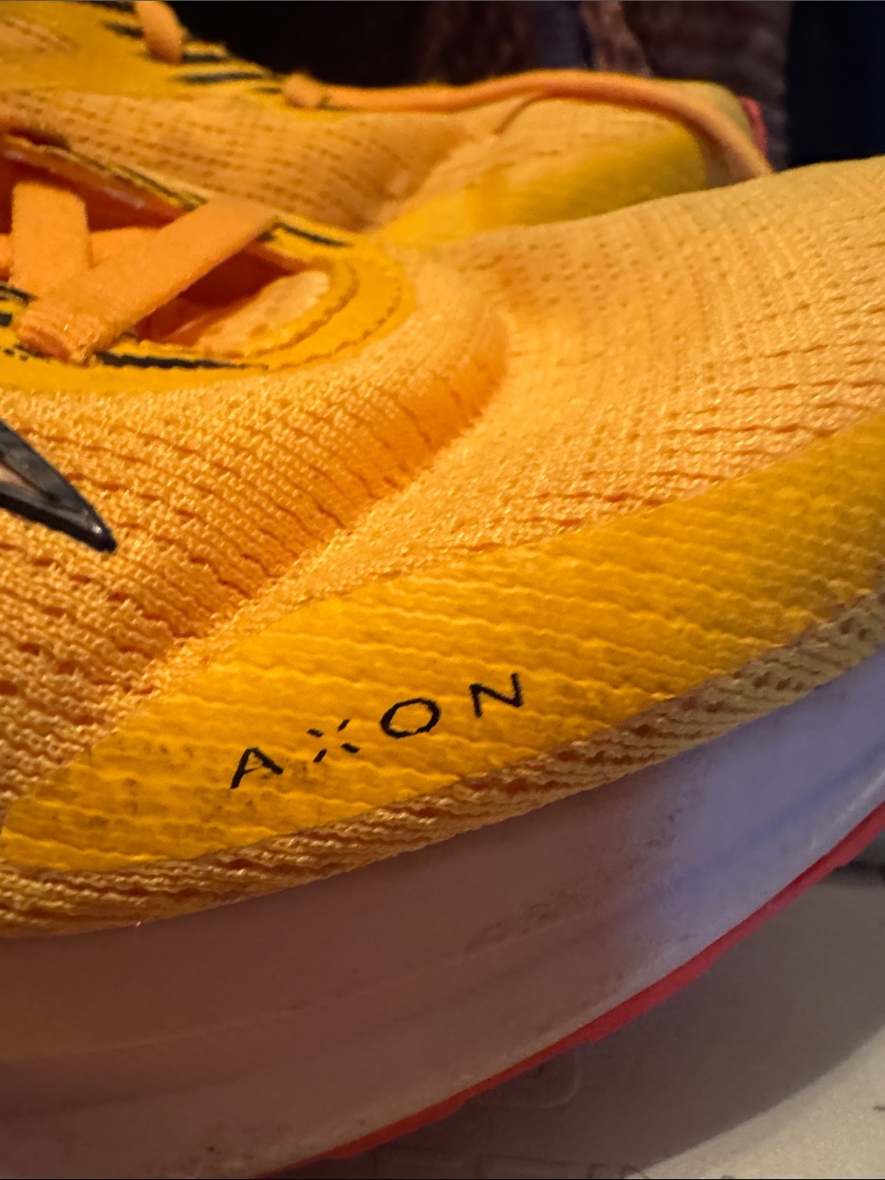 Saucony Tennis Shoes - Picture 2 of 6